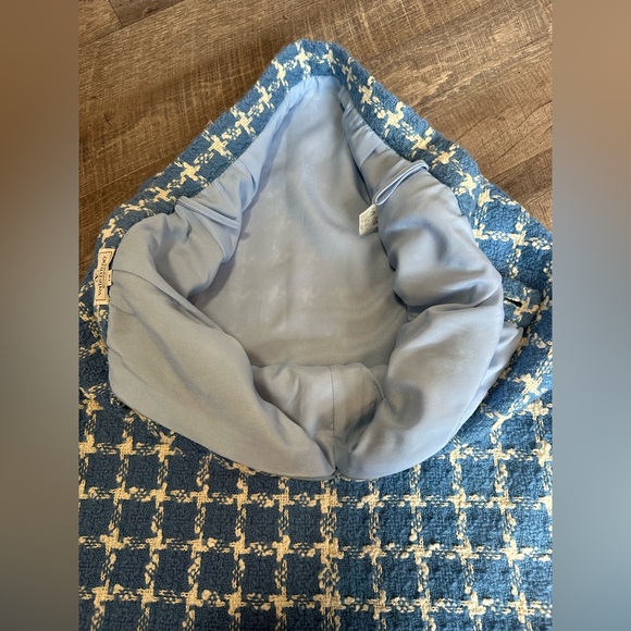 Valentino Vintage Tweed Blue & White Checkered Pencil Skirt - Size Medium - Picture 11 of 16